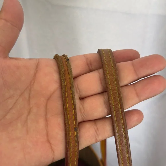 Louis Vuitton Brown Monogram Tote with Tan Trim - Picture 6 of 9